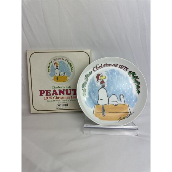PEANUTS SNOOPY & WOODSTOCK 1975 Limited Edition Christmas Plate - Picture 1 of 5